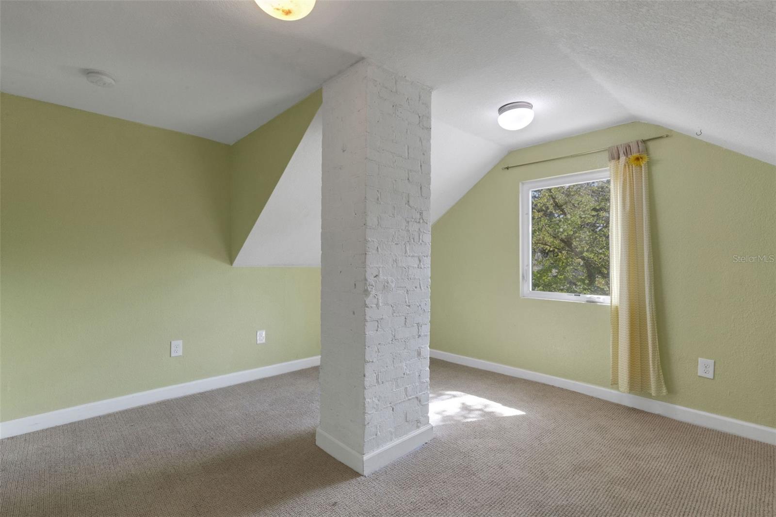 717 12TH AVE N, ST PETERSBURG, FL, 33701