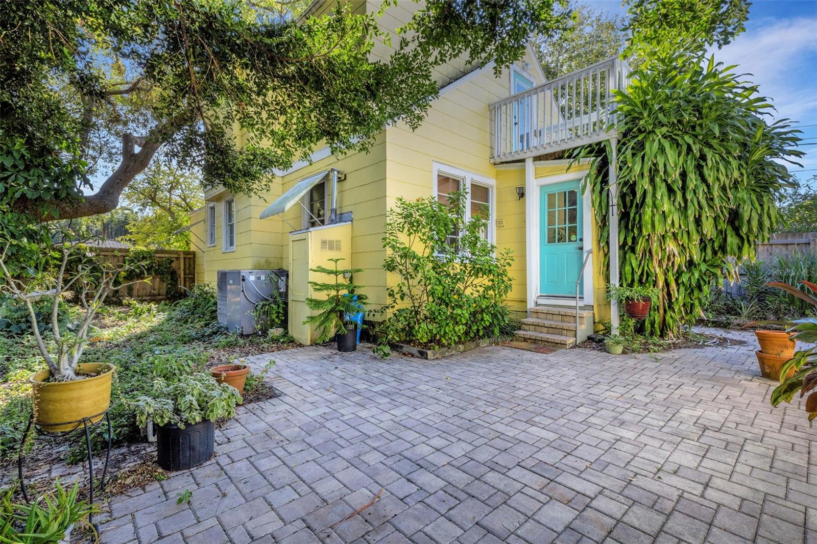 717 12TH AVE N, ST PETERSBURG, FL, 33701