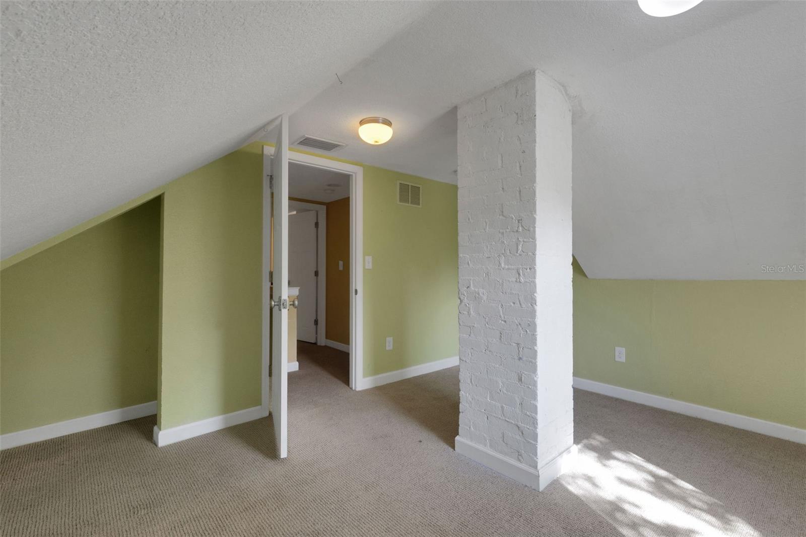 717 12TH AVE N, ST PETERSBURG, FL, 33701