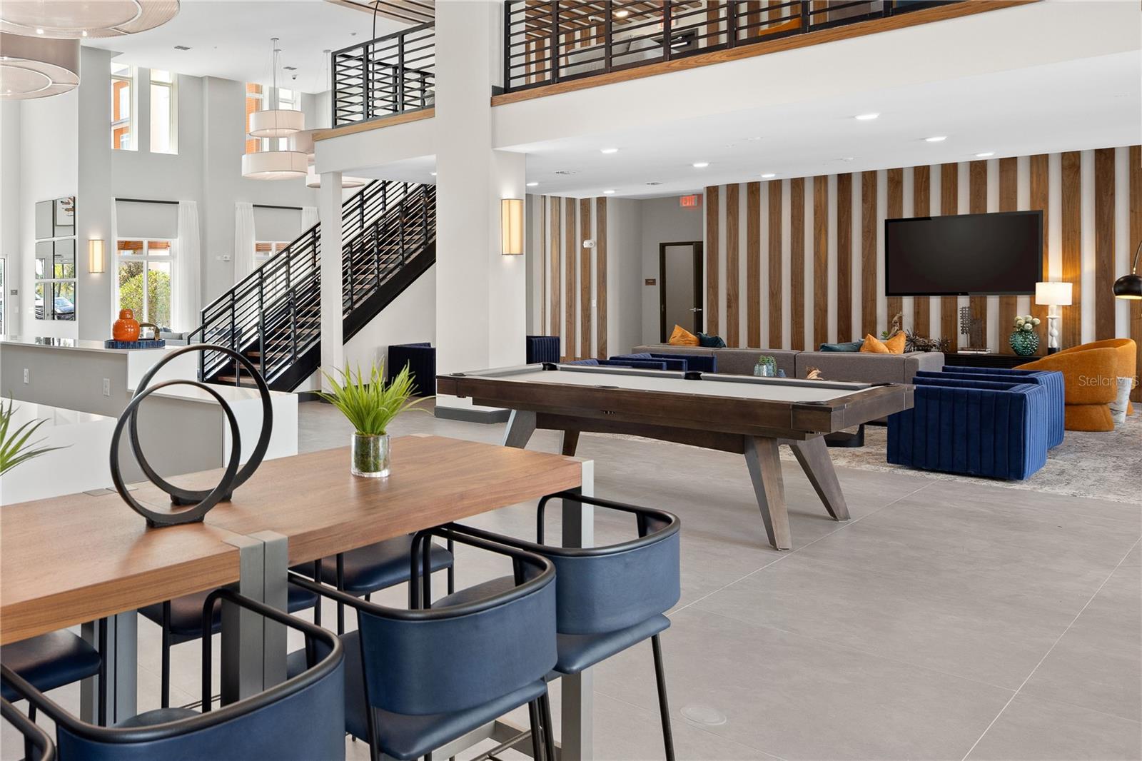 5256 INTERNATIONAL DR #C2, ORLANDO, FL, 32819