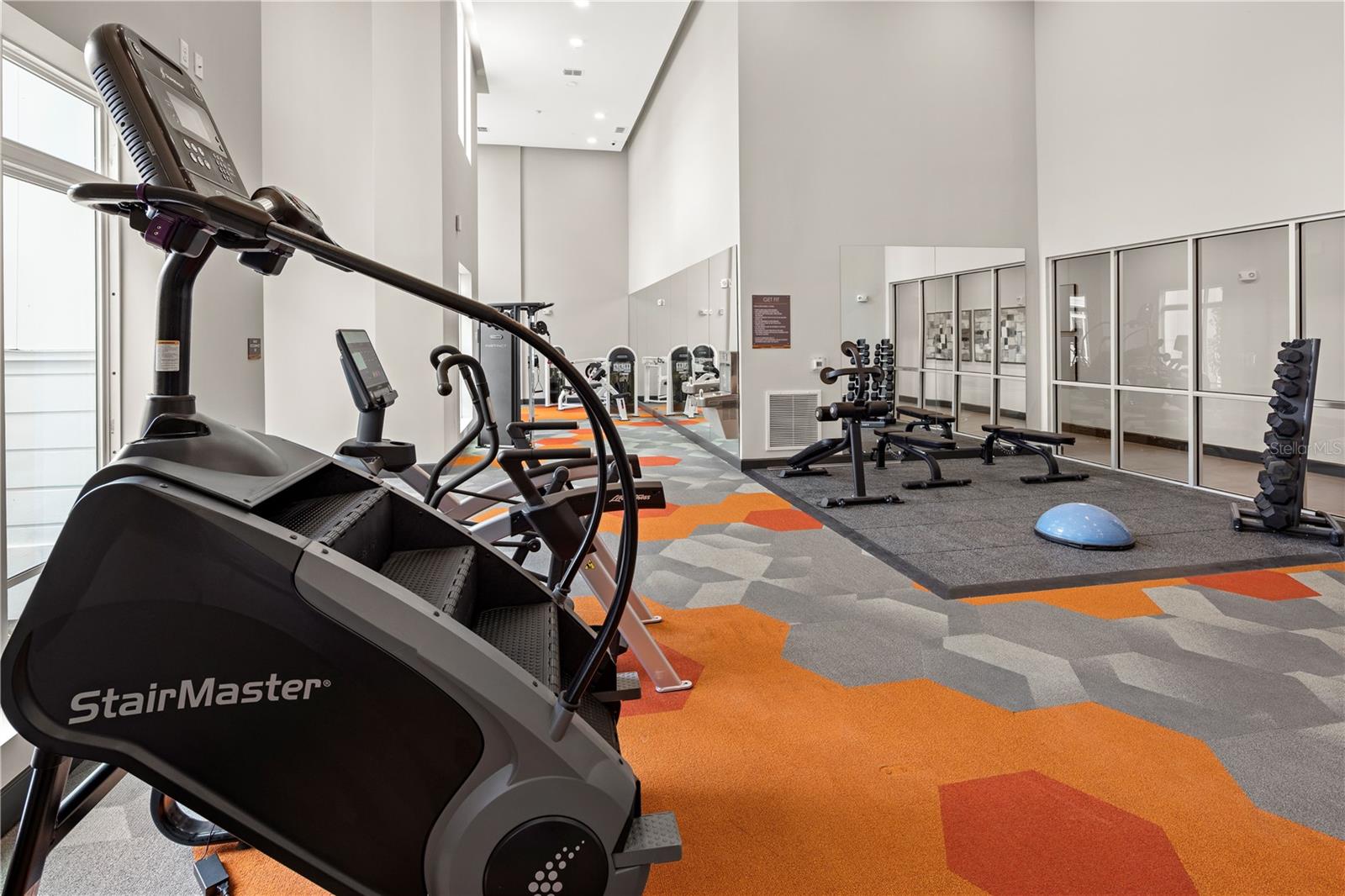 5256 INTERNATIONAL DR #C2, ORLANDO, FL, 32819