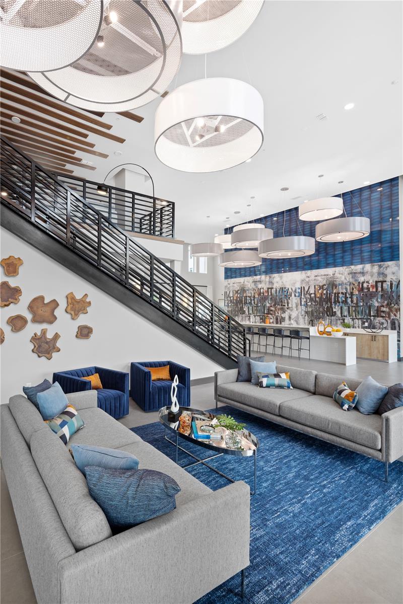 5256 INTERNATIONAL DR #C2, ORLANDO, FL, 32819