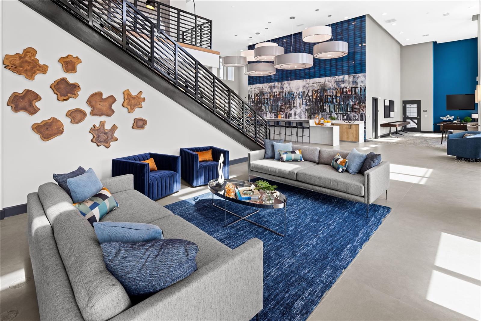 5256 INTERNATIONAL DR #C2, ORLANDO, FL, 32819