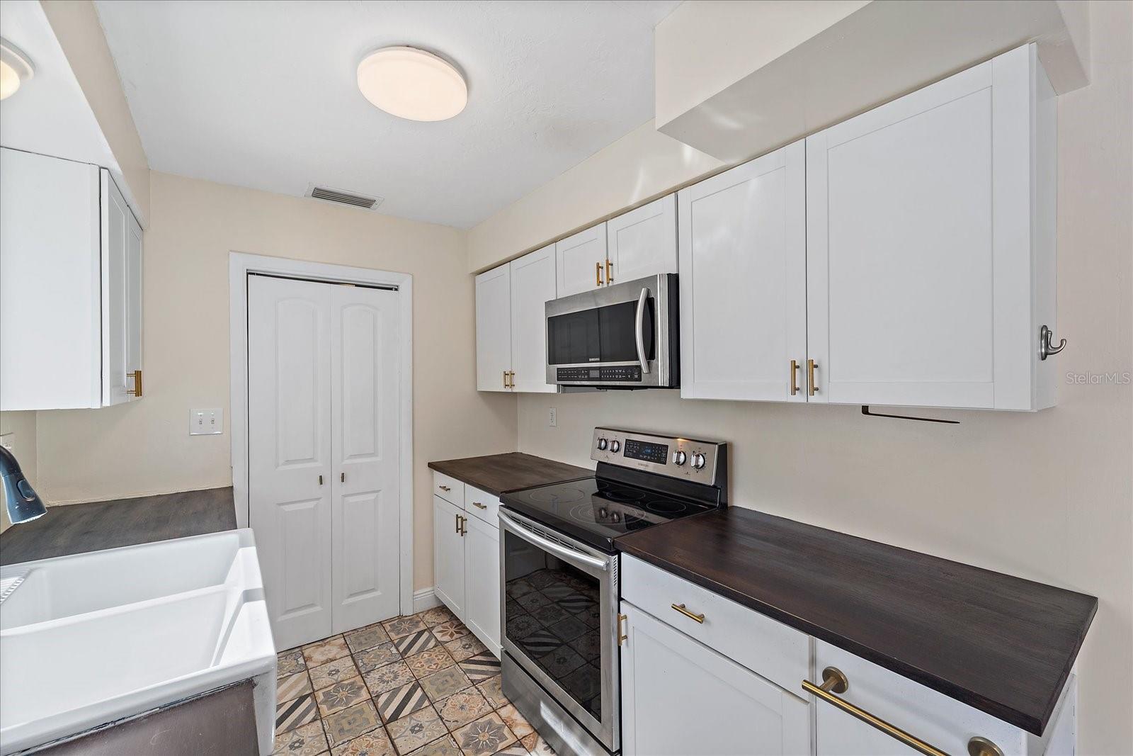 3647 BALI DR, SARASOTA, FL, 34232