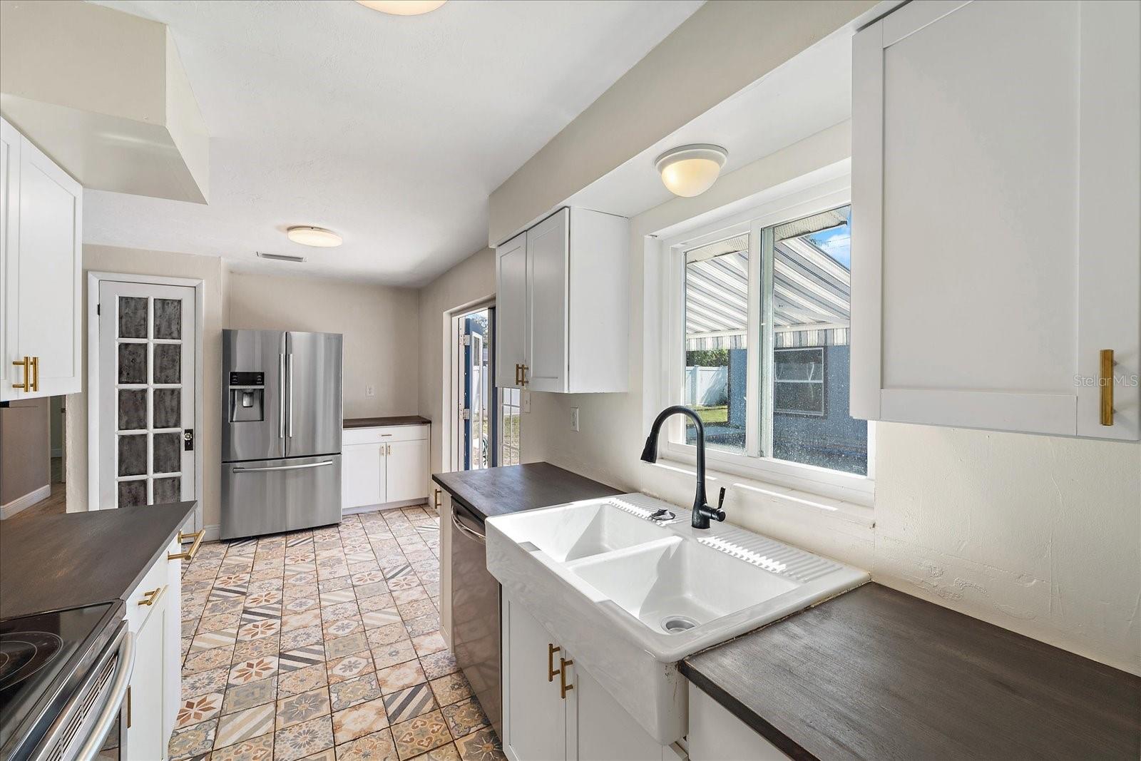 3647 BALI DR, SARASOTA, FL, 34232