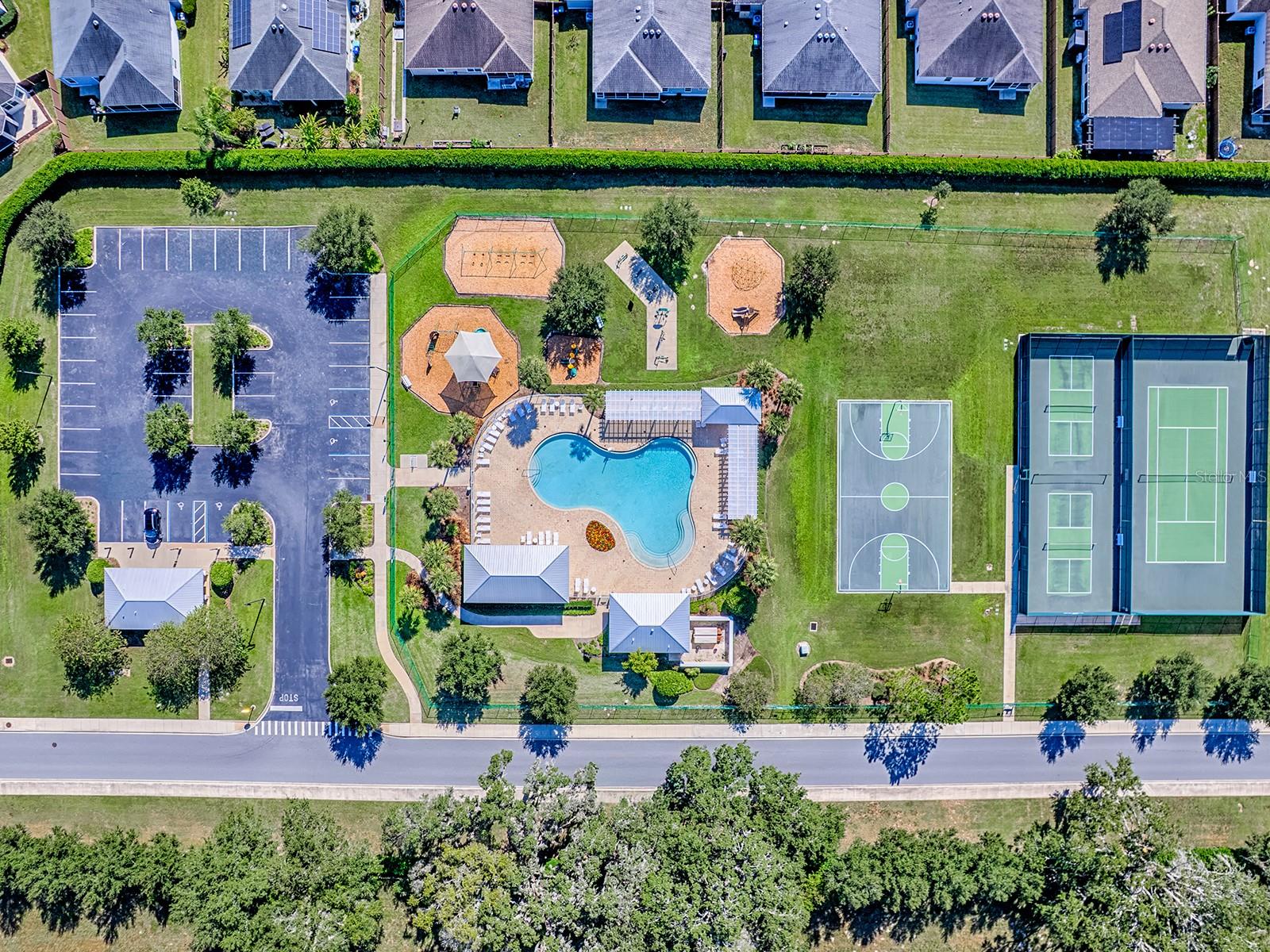 11200 SE MIDORA TER NW, OXFORD, FL, 34484