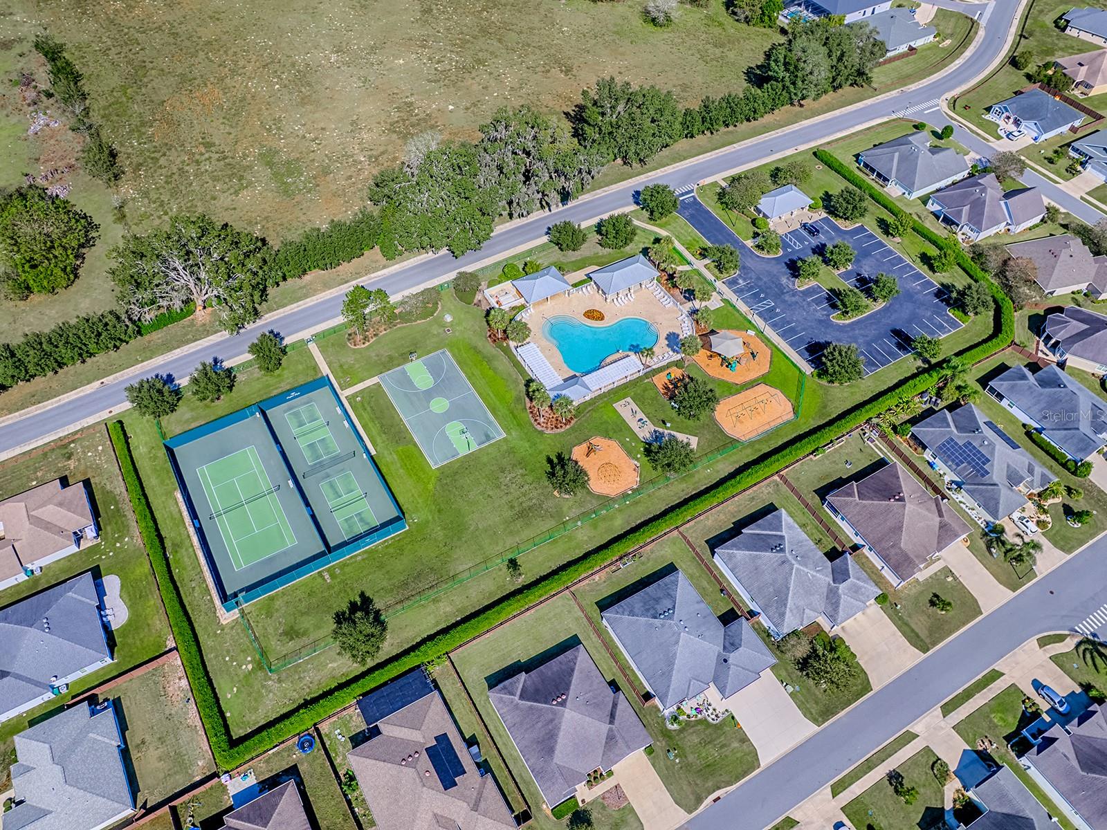 11200 SE MIDORA TER NW, OXFORD, FL, 34484