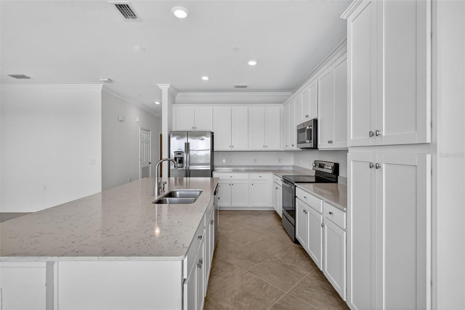 17520 GAWTHROP DR #405, BRADENTON, FL, 34211