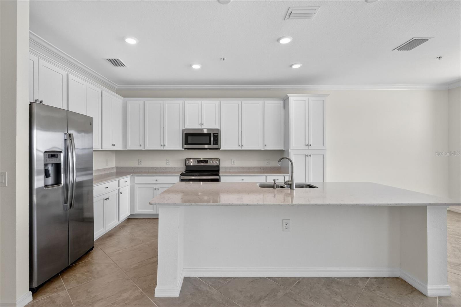 17520 GAWTHROP DR #405, BRADENTON, FL, 34211