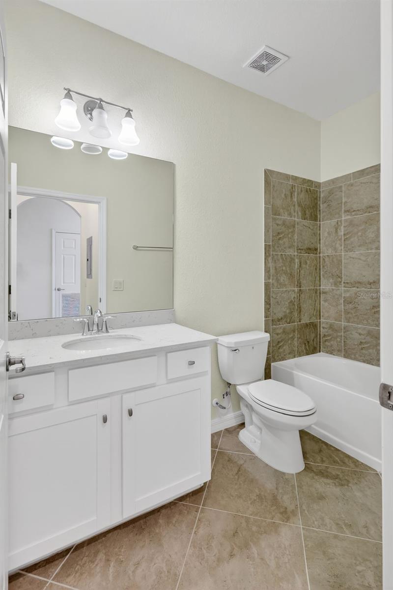 17520 GAWTHROP DR #405, BRADENTON, FL, 34211