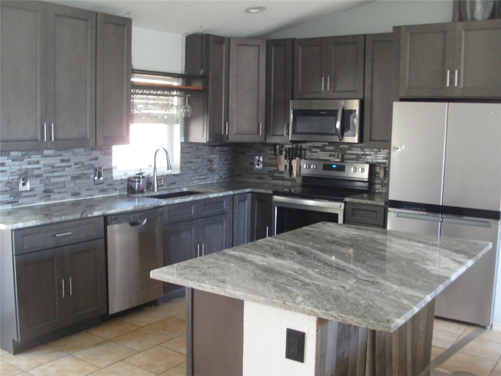 2030 ALLIANCE AVE, NORTH PORT, FL, 34286