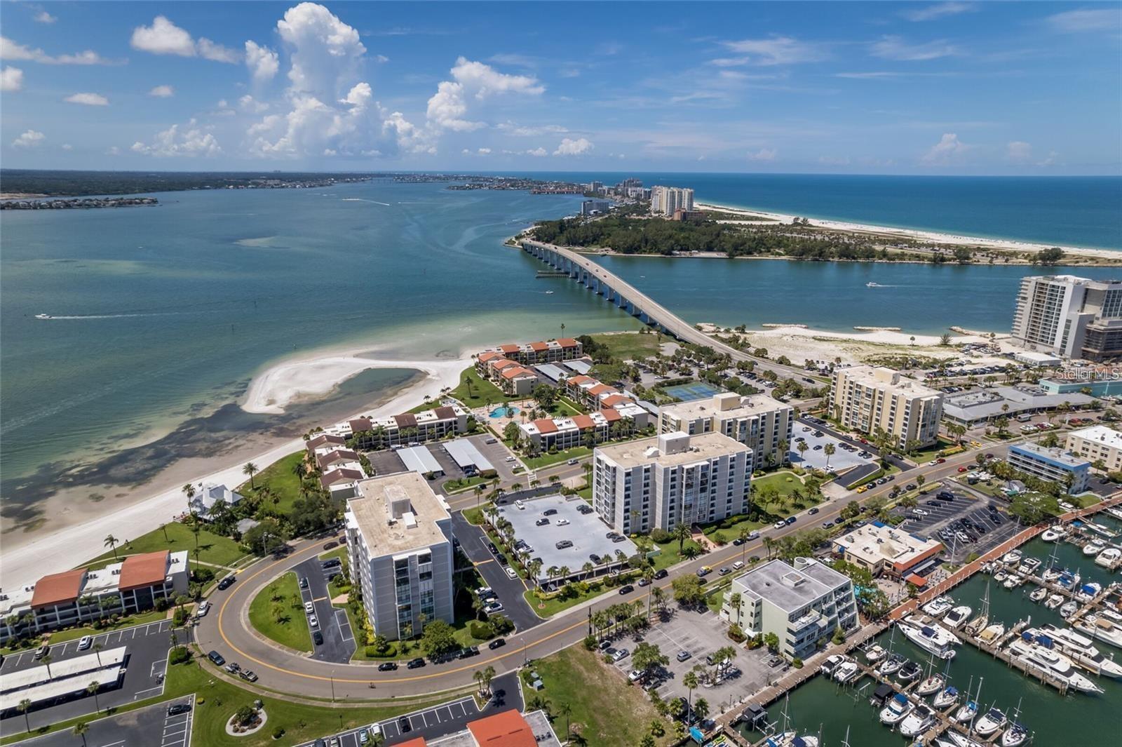 855 BAYWAY BLVD #303, CLEARWATER BEACH, FL, 33767
