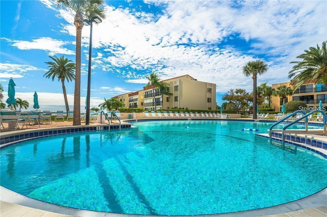 855 BAYWAY BLVD #303, CLEARWATER BEACH, FL, 33767