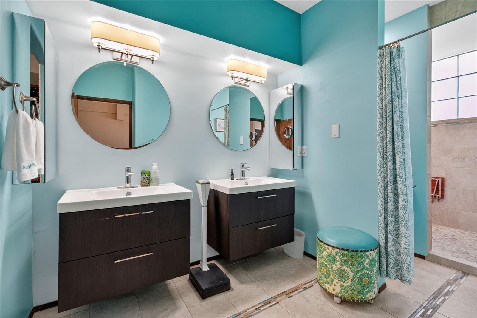 5659 SHORE BLVD S, GULFPORT, FL, 33707