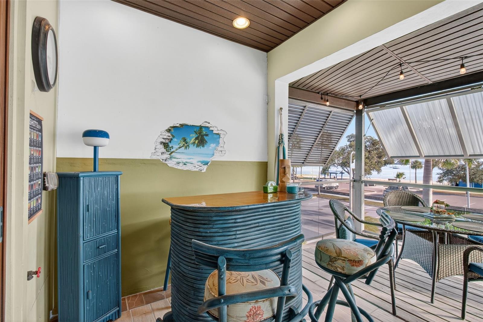 5659 SHORE BLVD S, GULFPORT, FL, 33707