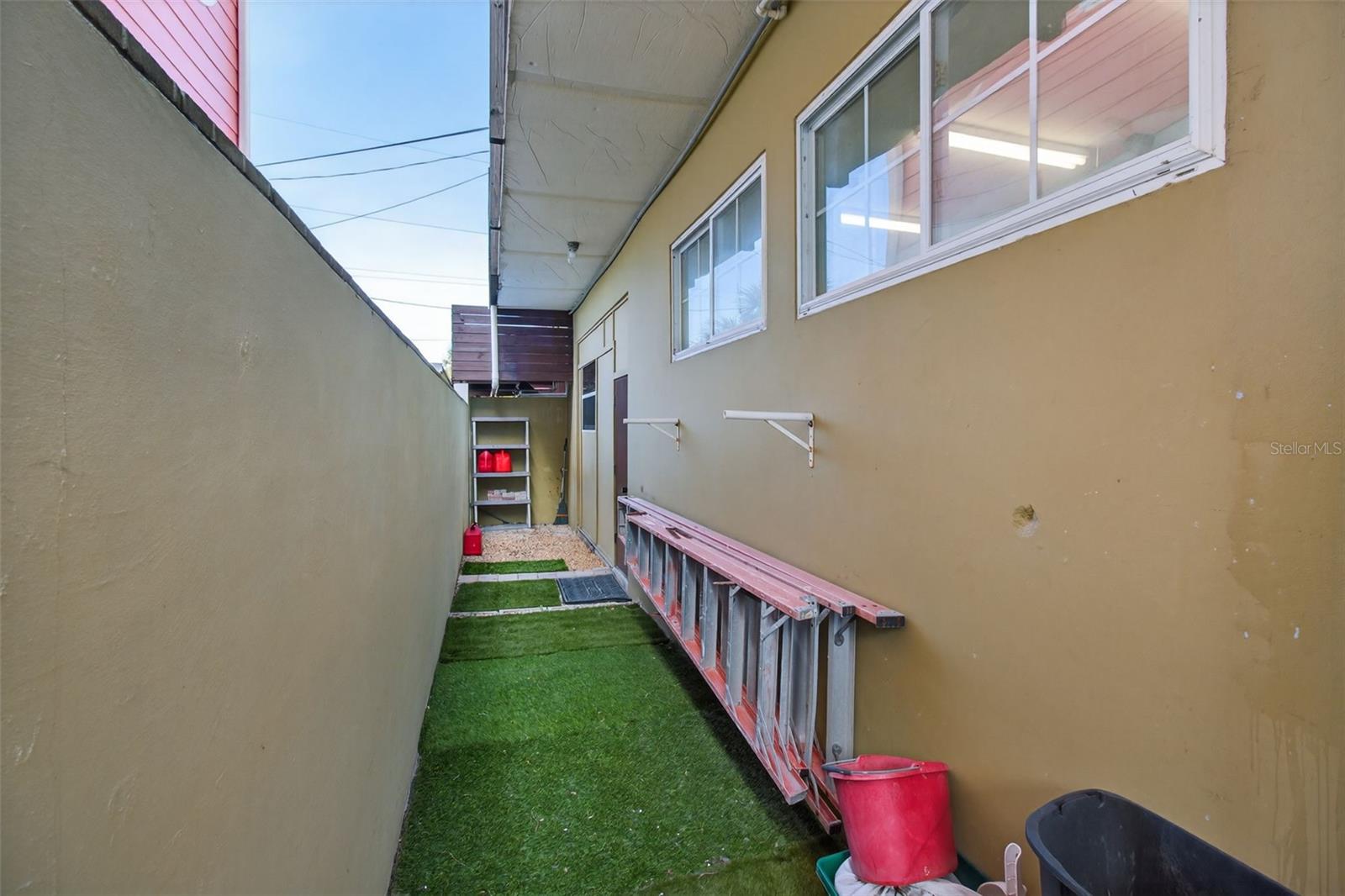 5659 SHORE BLVD S, GULFPORT, FL, 33707