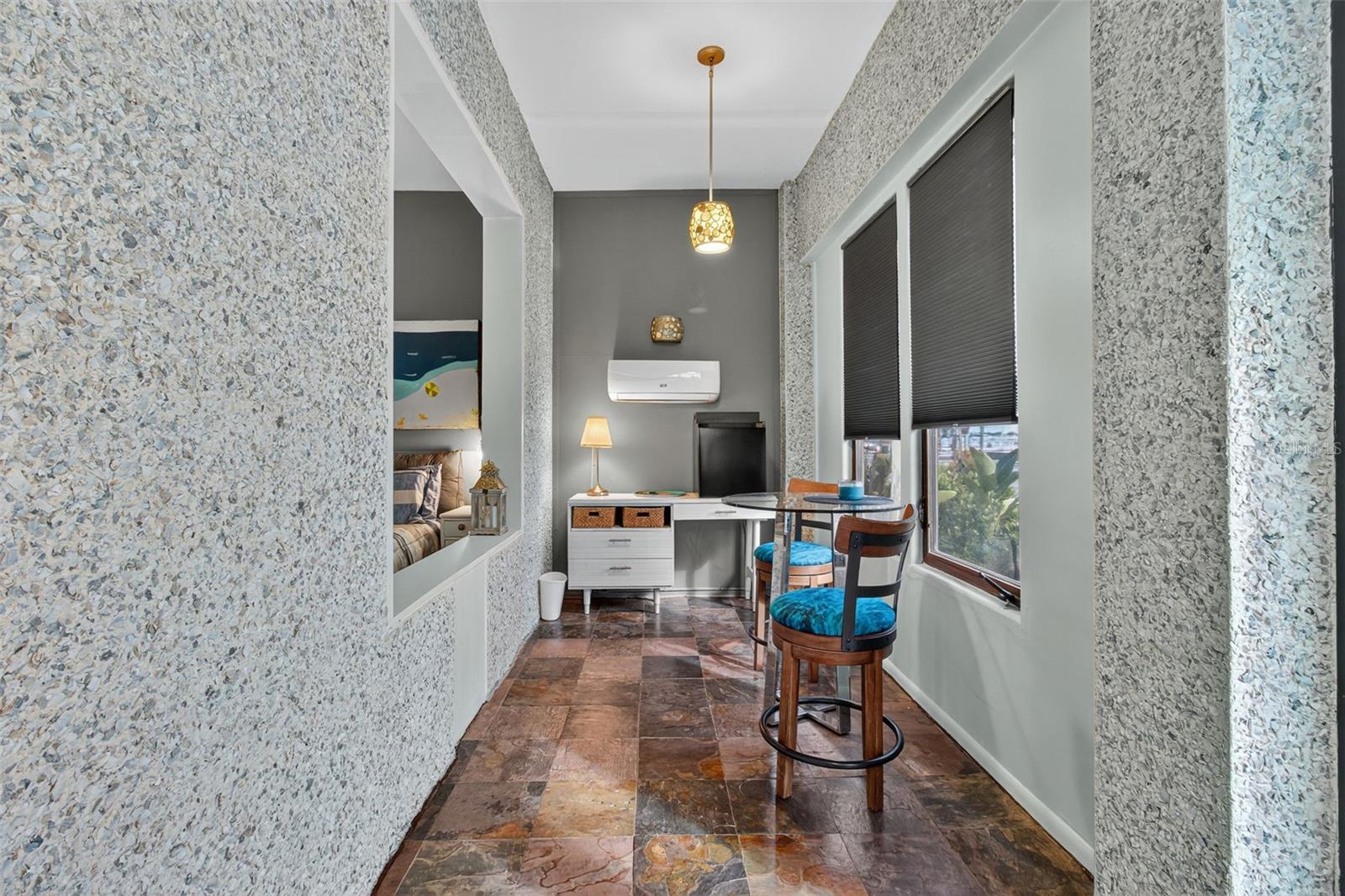 5659 SHORE BLVD S, GULFPORT, FL, 33707