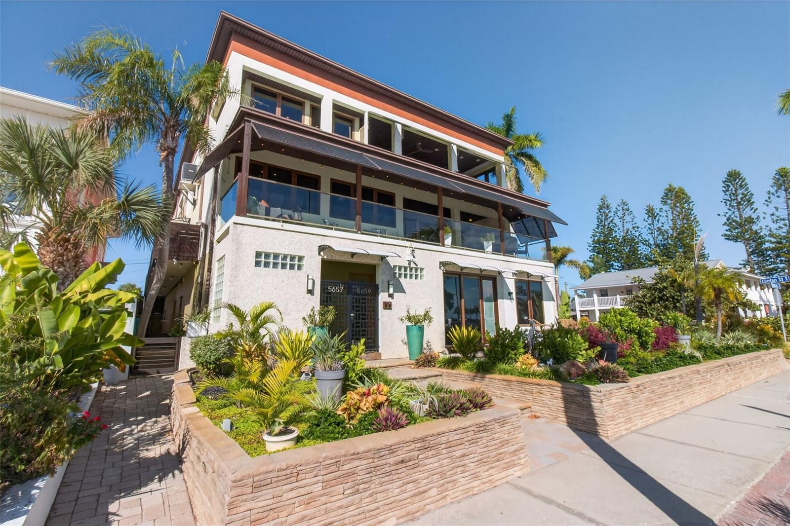 5659 SHORE BLVD S, GULFPORT, FL, 33707