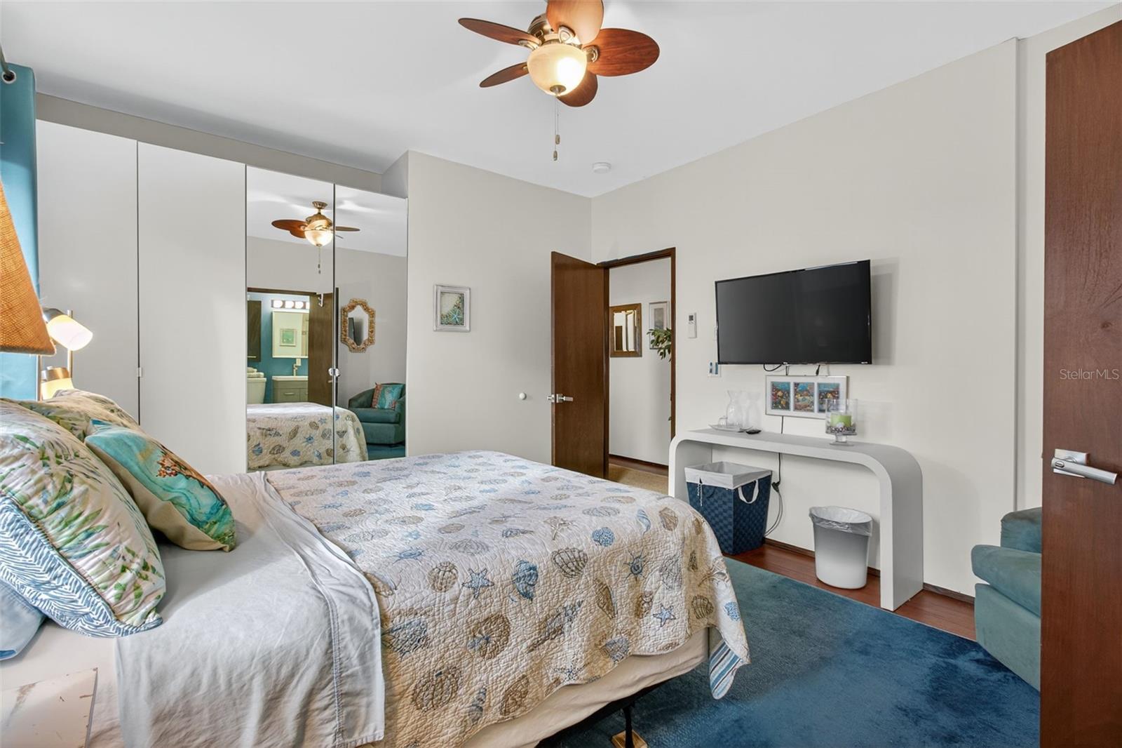 5659 SHORE BLVD S, GULFPORT, FL, 33707