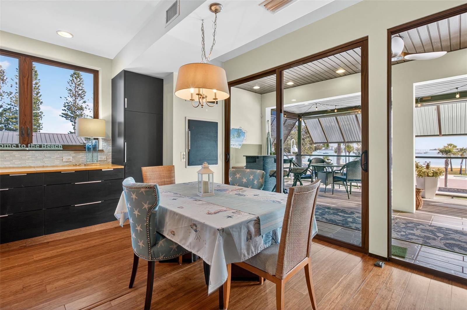 5659 SHORE BLVD S, GULFPORT, FL, 33707