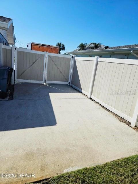 23 SUNRISE AVE, ORMOND BEACH, FL, 32176