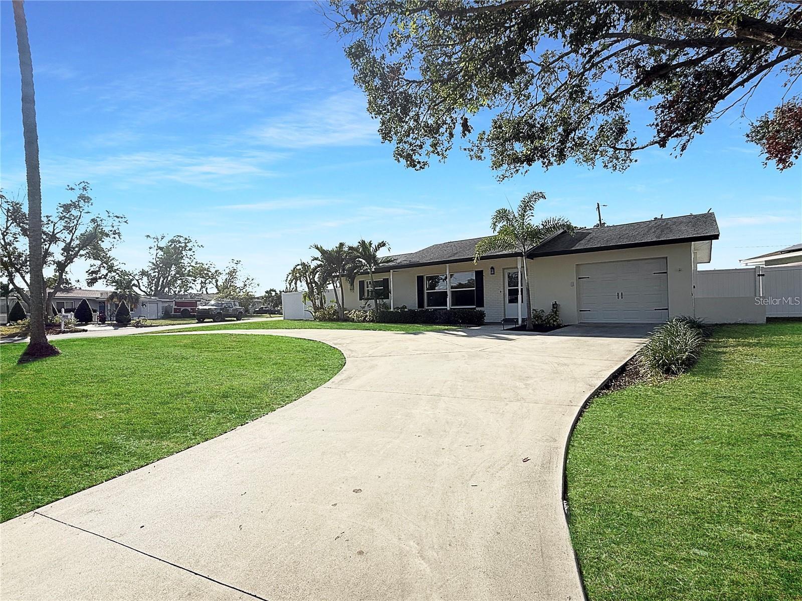 8802 109TH LN, SEMINOLE, FL, 33772