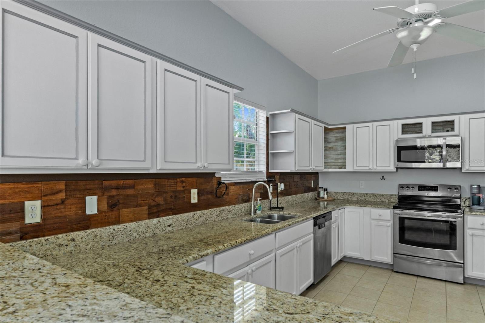 8229 GULF WAY, HUDSON, FL, 34667