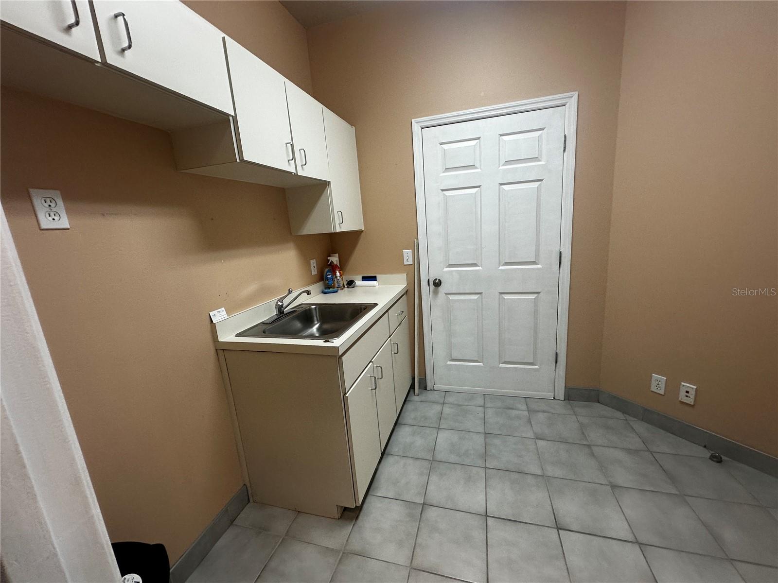 1302 SE 25TH LOOP #102, OCALA, FL, 34471