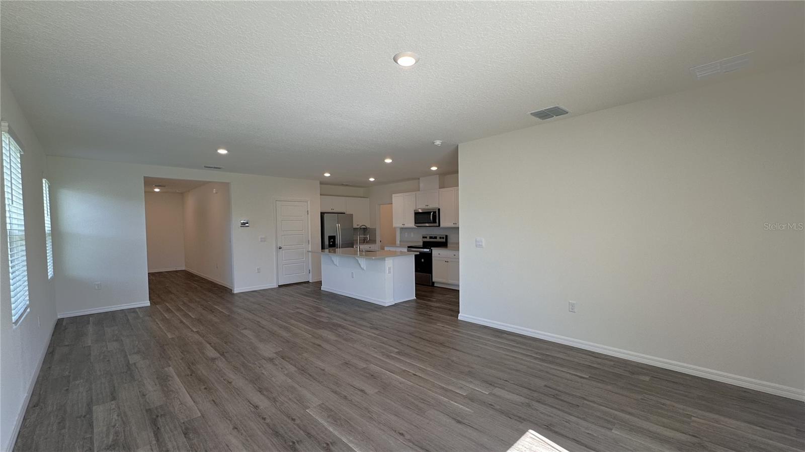 2505 RIBBON FALL AVE, DAVENPORT, FL, 33837