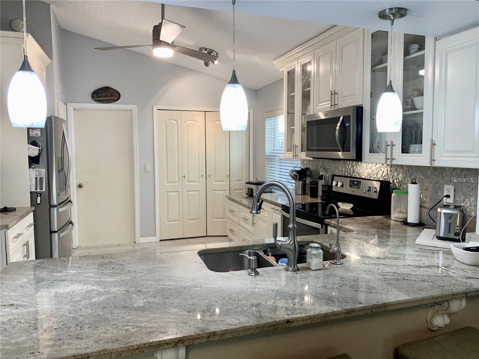 8553 MANASSAS RD, TAMPA, FL, 33635