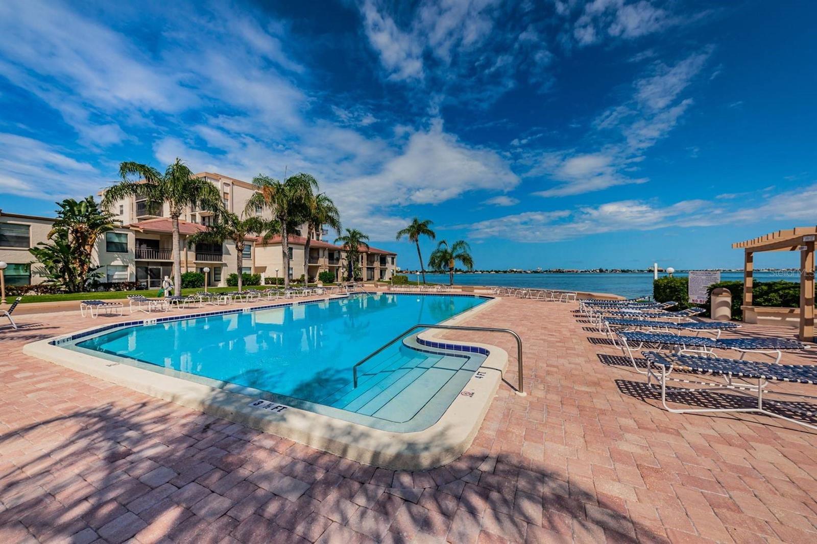 6145 SUN BLVD #404, ST PETERSBURG, FL, 33715