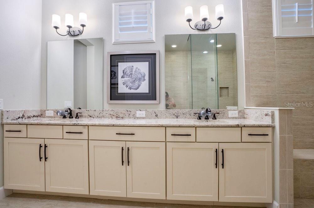 8394 VIA VITTORIA WAY, ORLANDO, FL, 32819