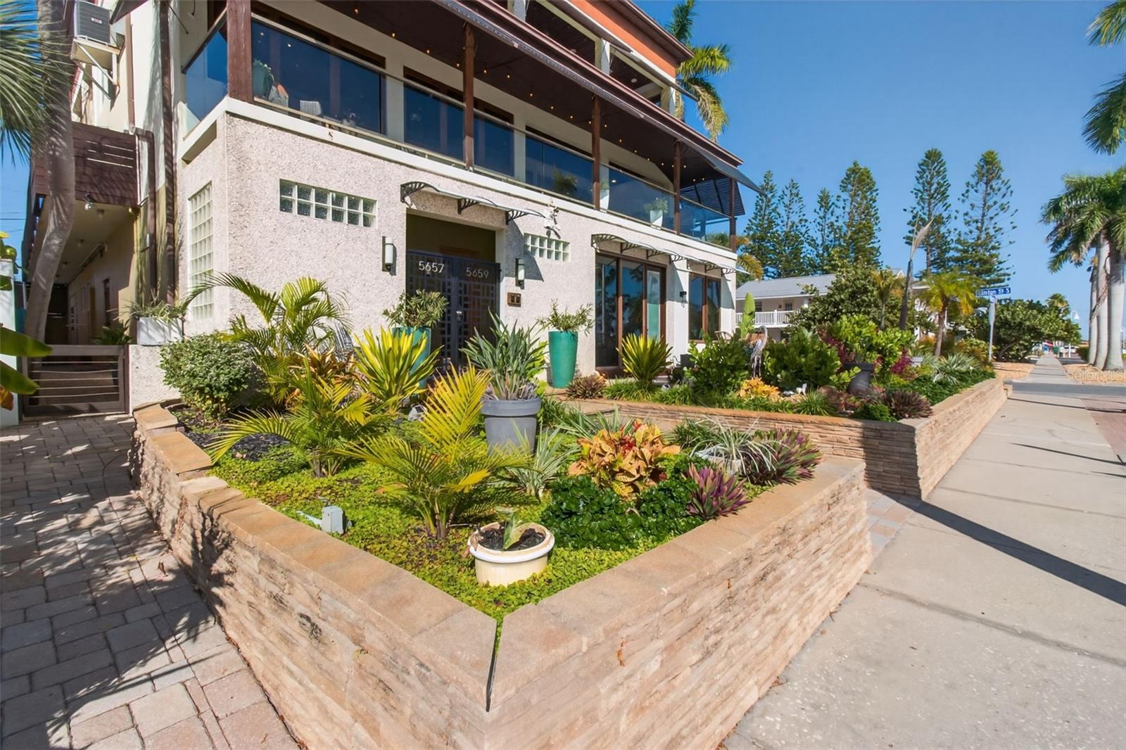 5659 SHORE BLVD S, GULFPORT, FL, 33707