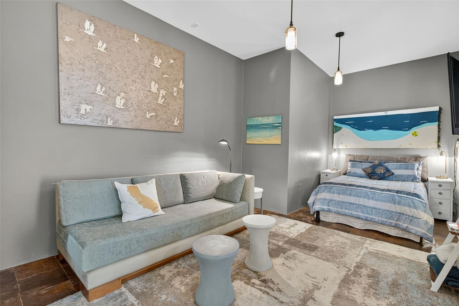 5659 SHORE BLVD S, GULFPORT, FL, 33707