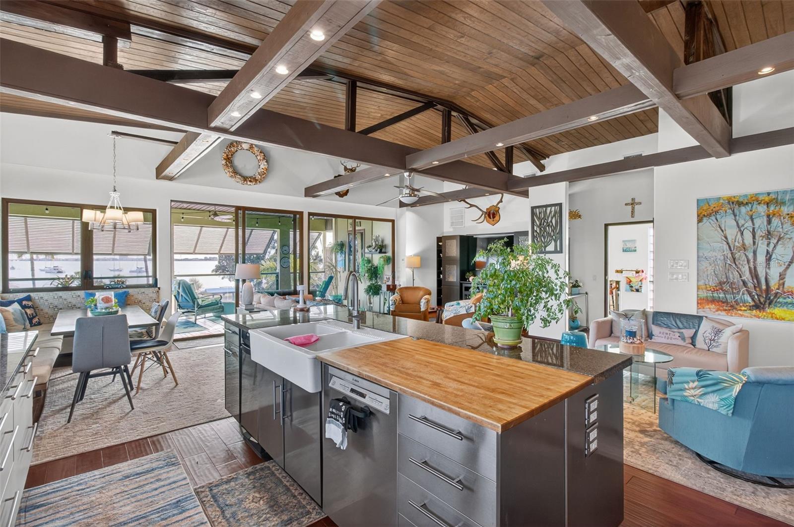 5659 SHORE BLVD S, GULFPORT, FL, 33707