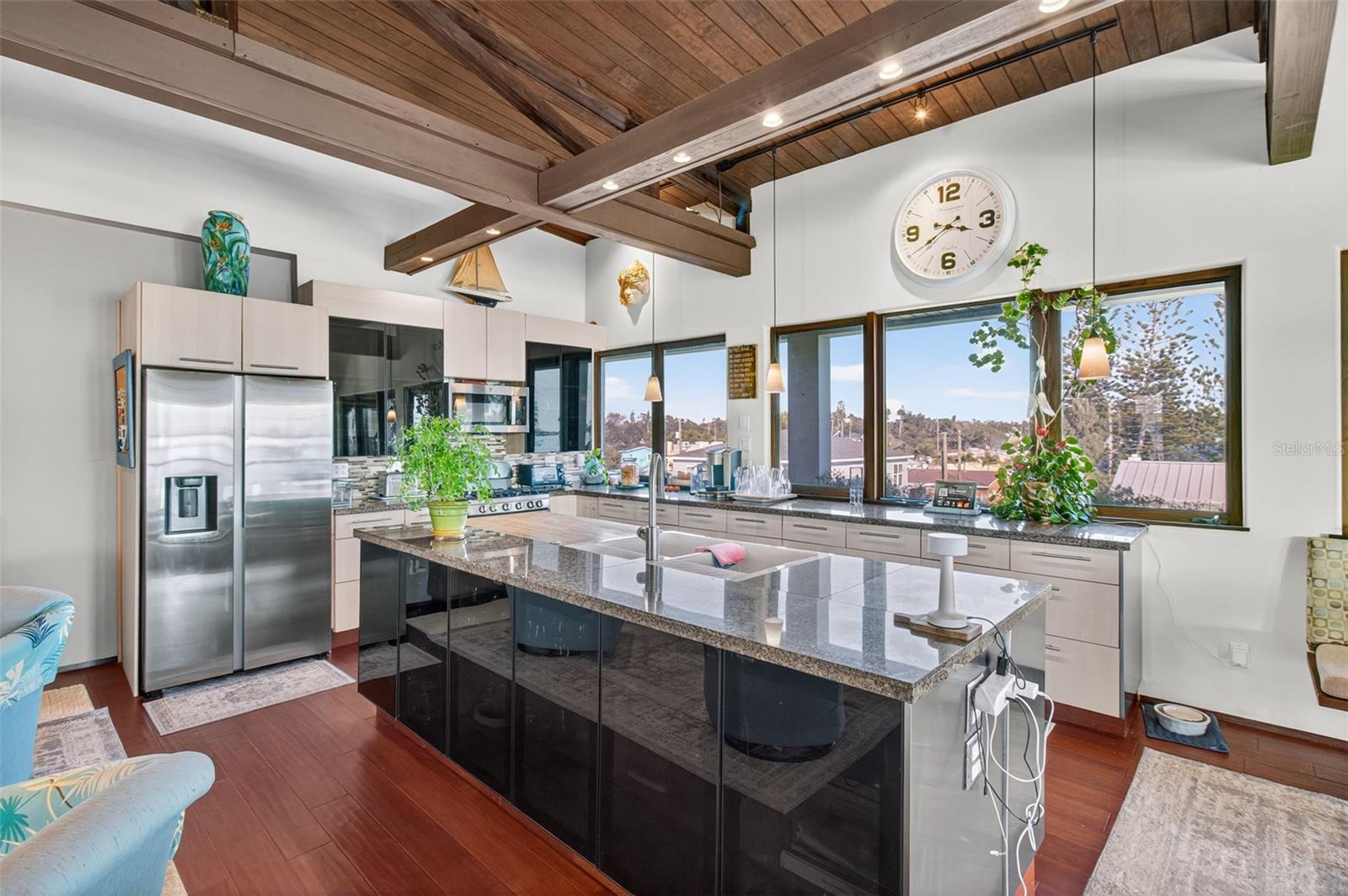 5659 SHORE BLVD S, GULFPORT, FL, 33707