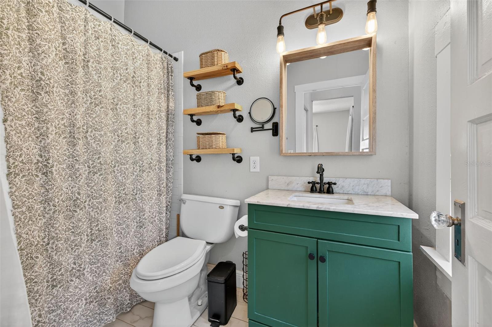 5911 N HIGHLAND AVE, TAMPA, FL, 33604