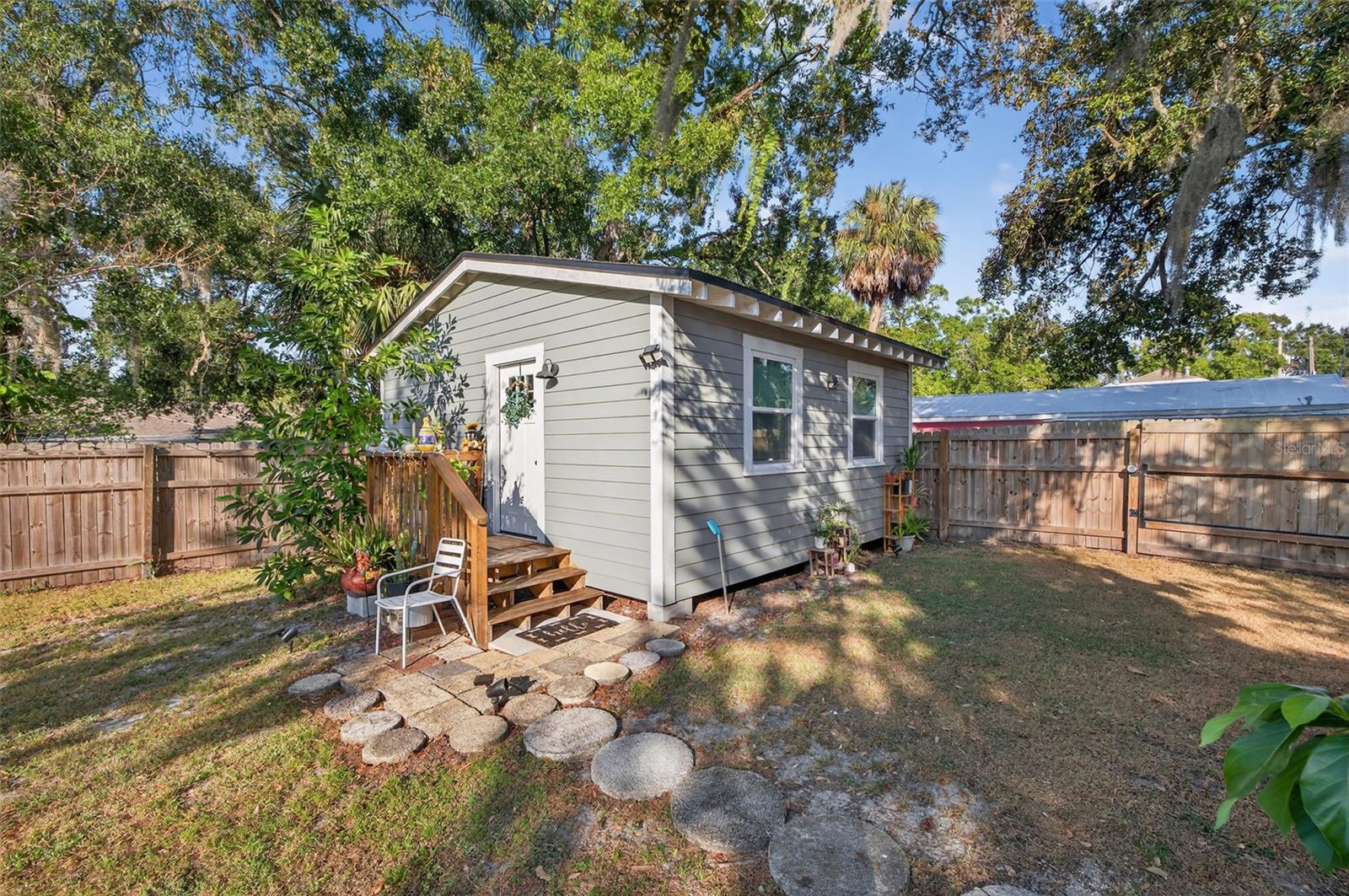 5911 N HIGHLAND AVE, TAMPA, FL, 33604