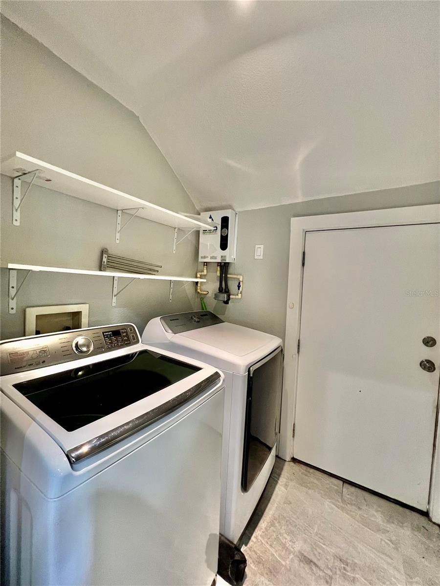 111 W AMELIA AVE, TAMPA, FL, 33602