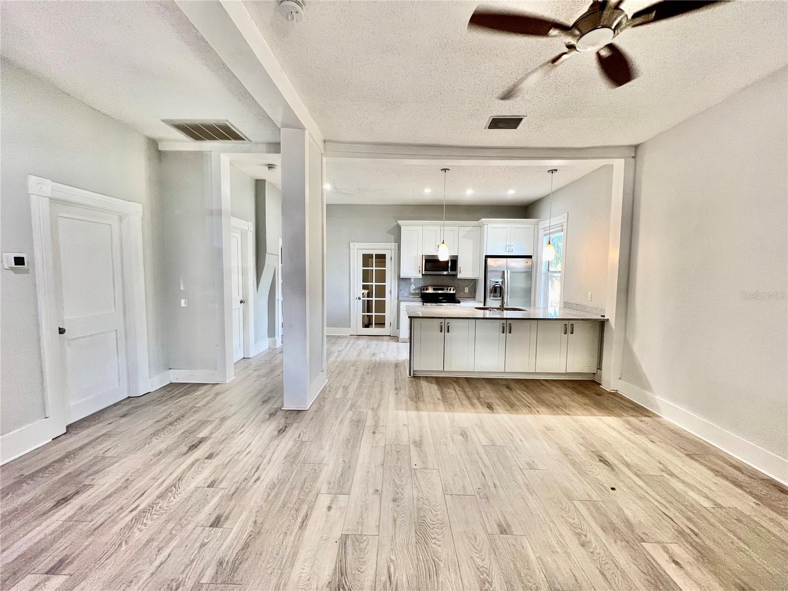 111 W AMELIA AVE, TAMPA, FL, 33602