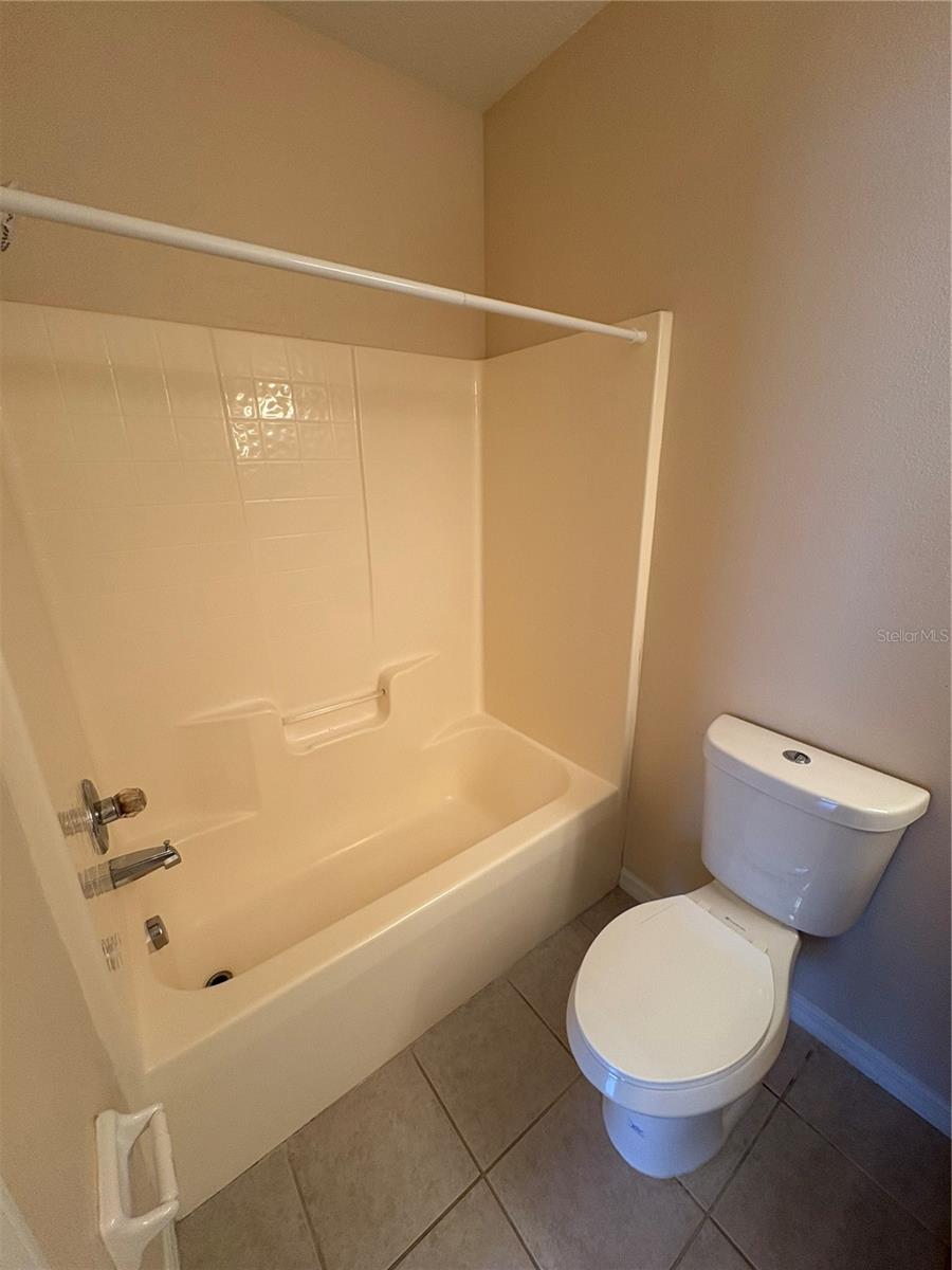 6413 HOLLYDALE PL #201, RIVERVIEW, FL, 33578