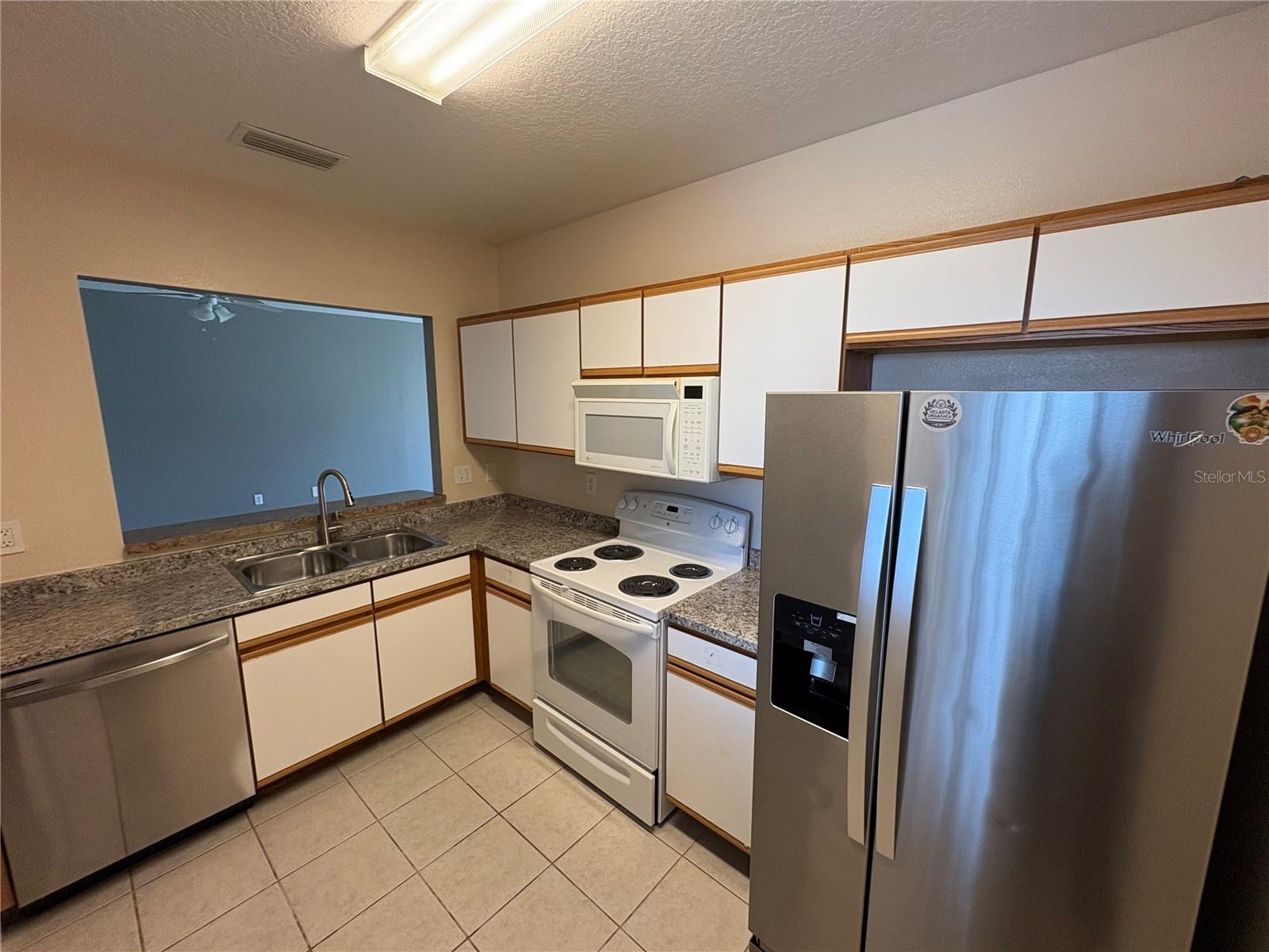 6413 HOLLYDALE PL #201, RIVERVIEW, FL, 33578