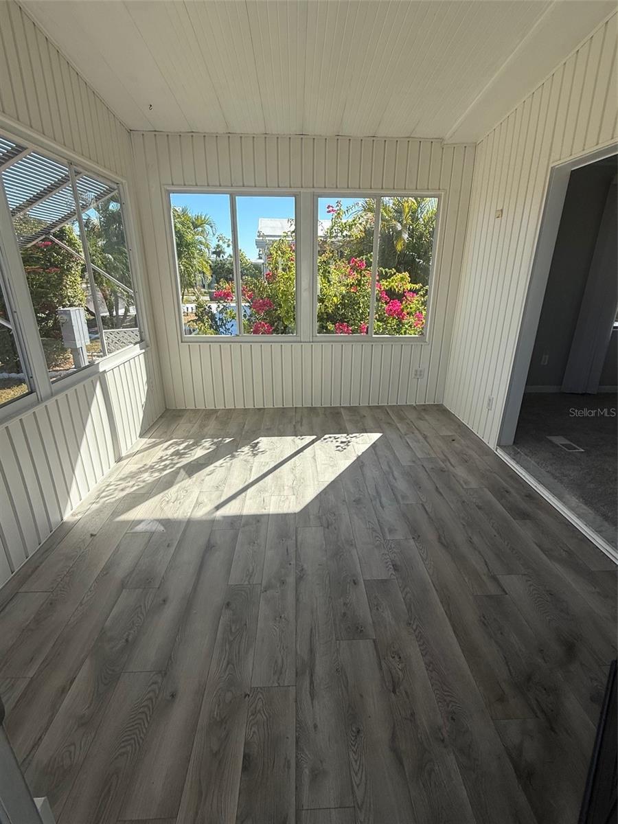 TB8444590 Property Photo