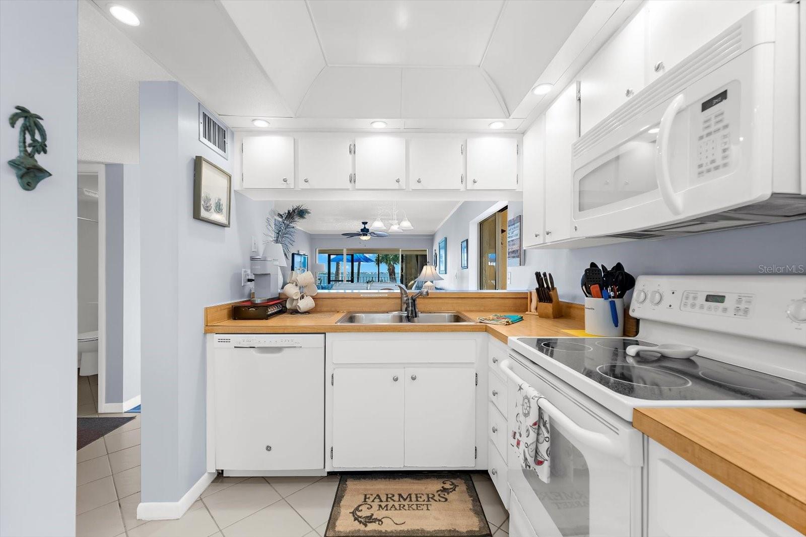 1551 BEACH RD #207, ENGLEWOOD, FL, 34223