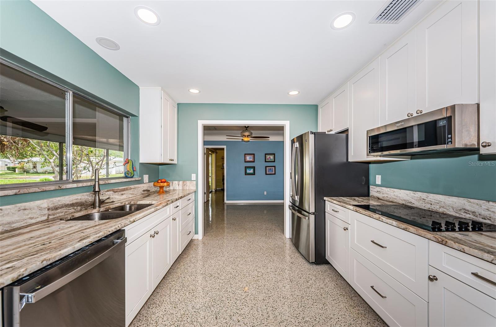 152 58TH AVE S, ST PETERSBURG, FL, 33705