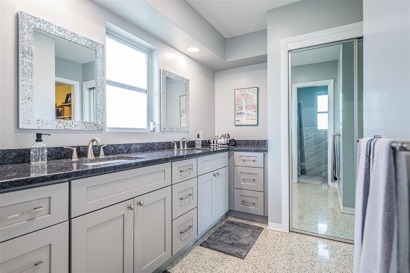 152 58TH AVE S, ST PETERSBURG, FL, 33705