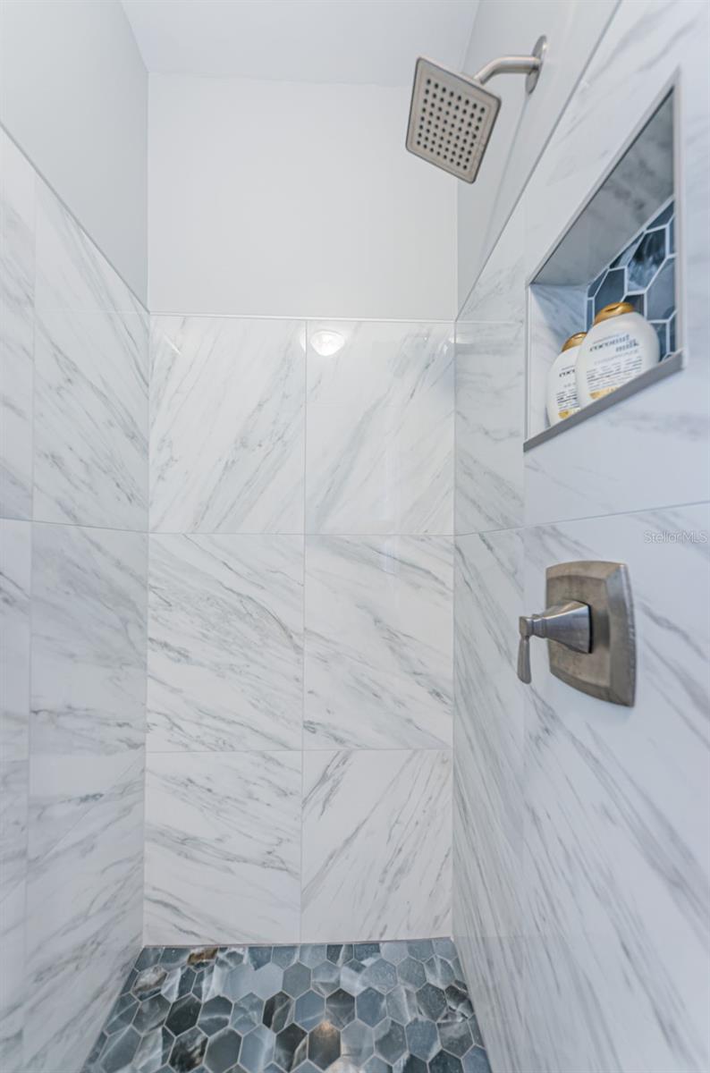 152 58TH AVE S, ST PETERSBURG, FL, 33705