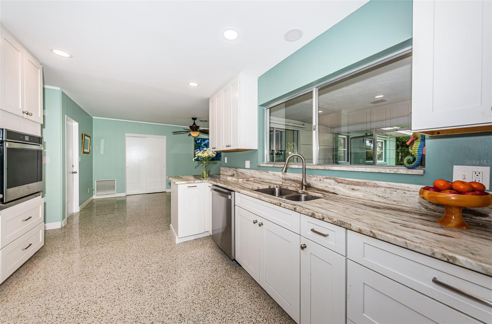 152 58TH AVE S, ST PETERSBURG, FL, 33705