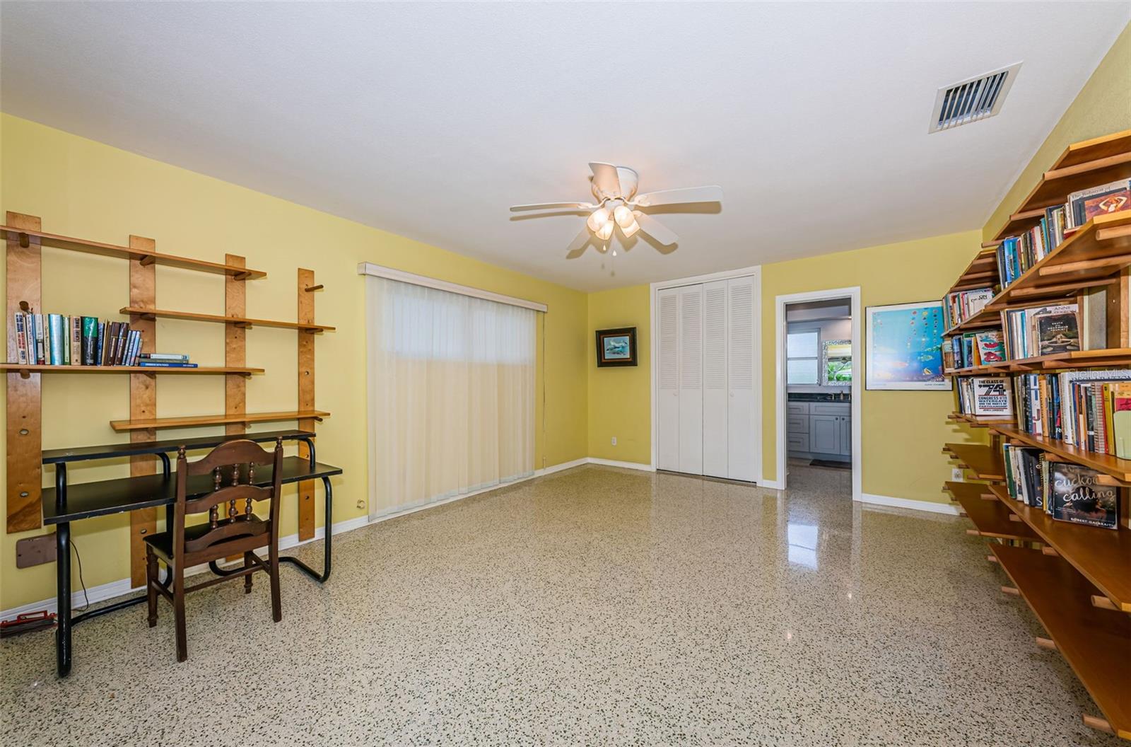 152 58TH AVE S, ST PETERSBURG, FL, 33705