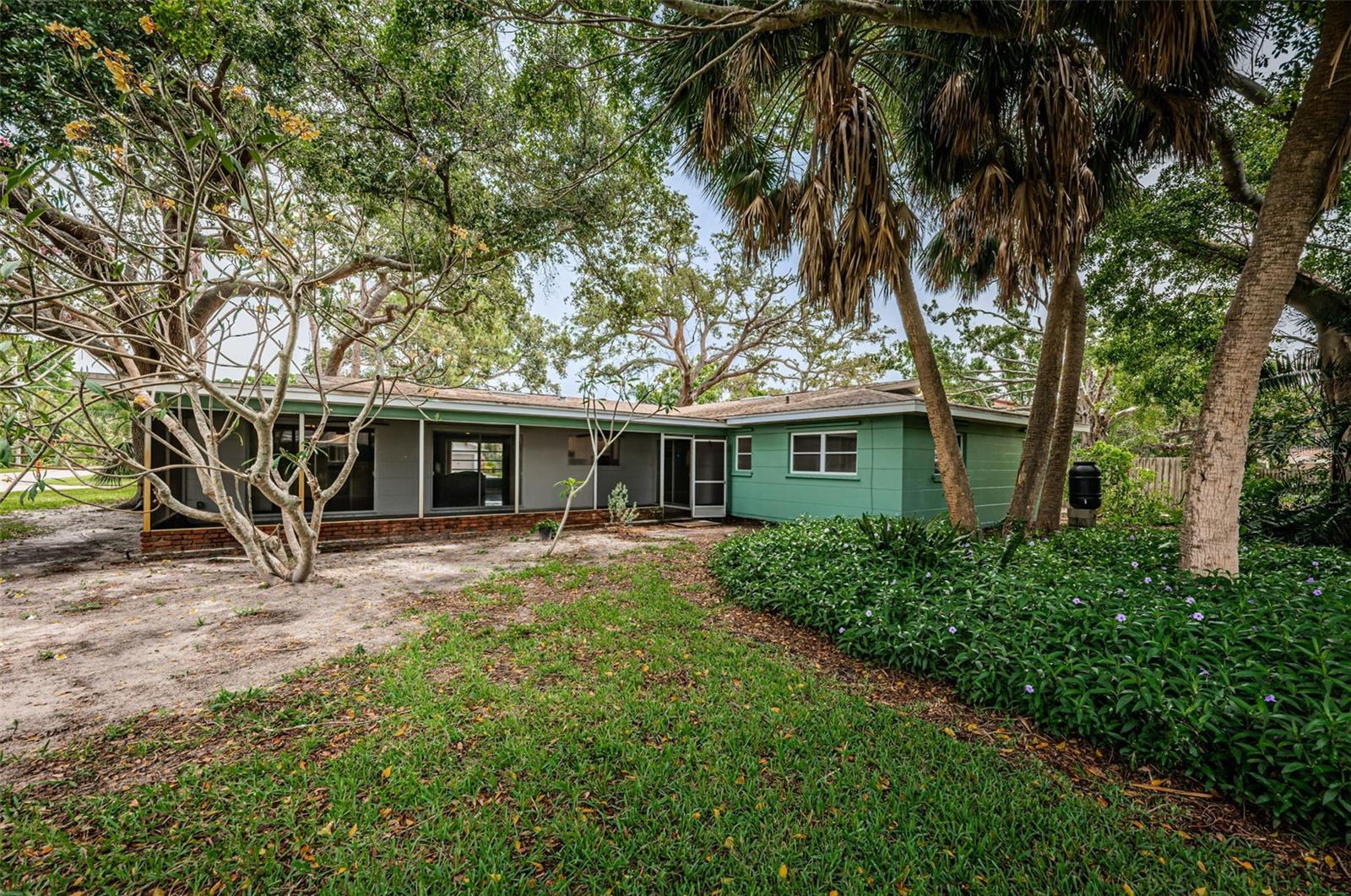 152 58TH AVE S, ST PETERSBURG, FL, 33705